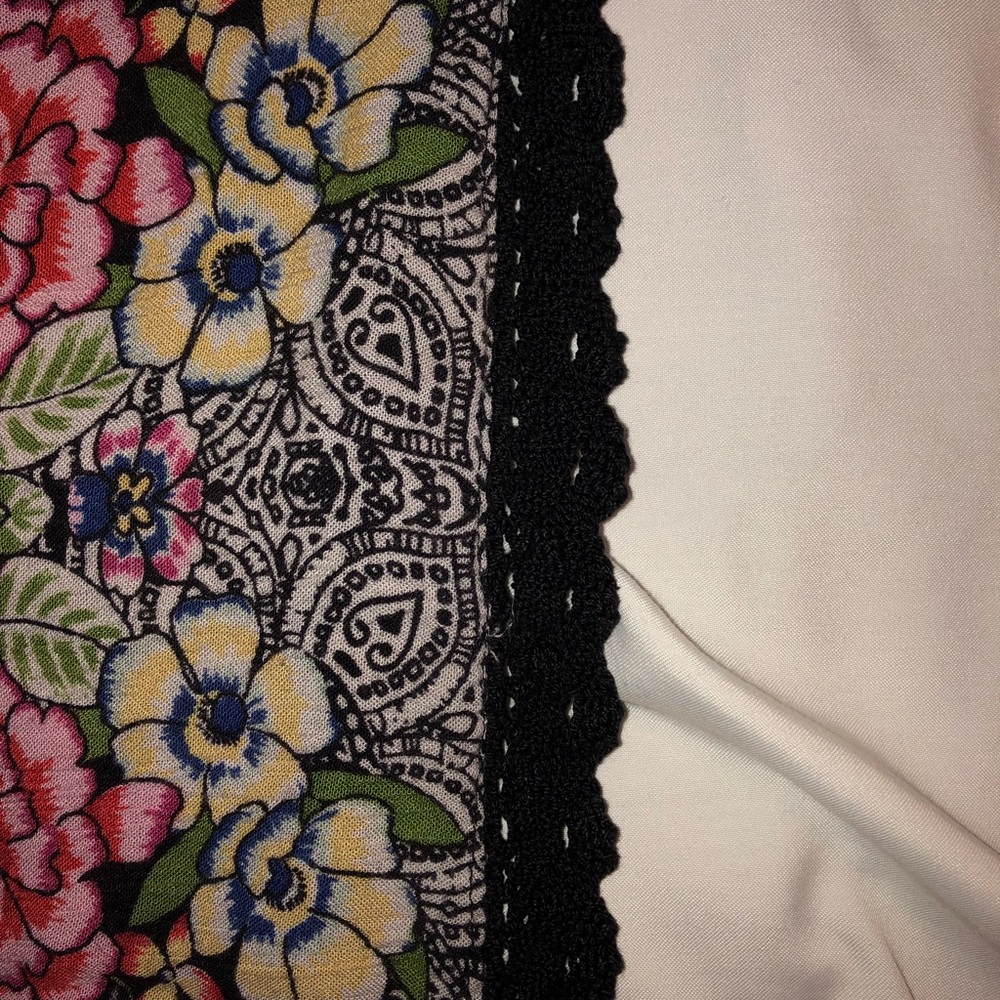 Blouse - Picture 3 of 4